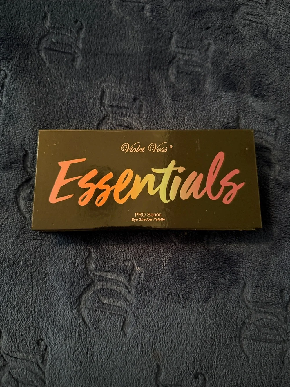 Violet Voss Essentials Eye Shadow Palette - Multicolor Script - Picture 1 of 4